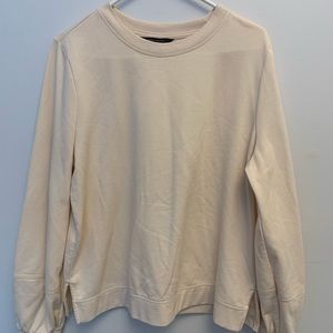 NWOT Banana Republic Cream Crew Neck Sweater L